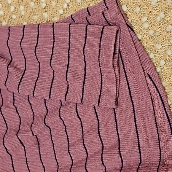 Motherhood Maternity Top - Picture 13 of 13